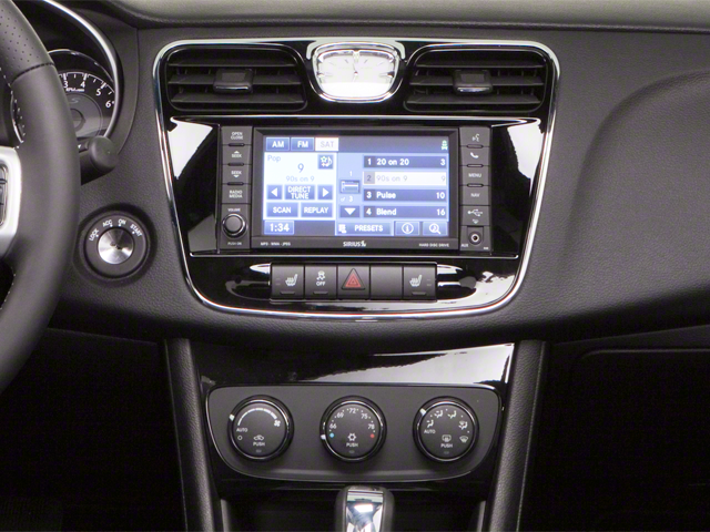 2011 Chrysler 200 Touring