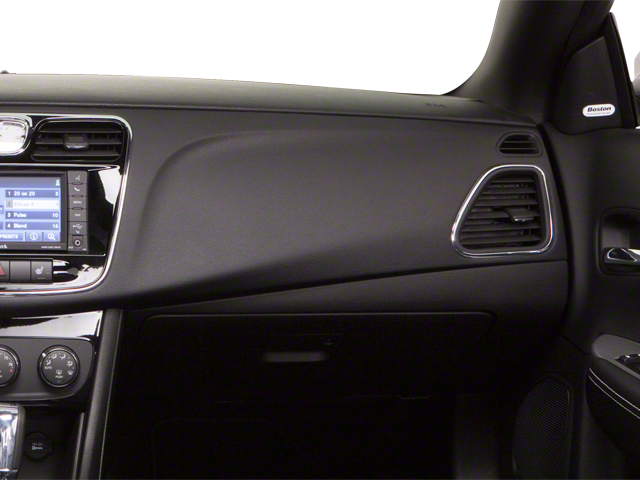 2011 Chrysler 200 Touring