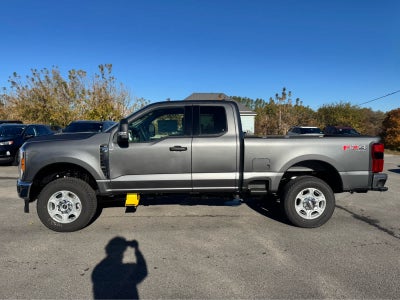 2027 Ford Super Duty F-250 SRW XLT