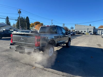 2027 Ford Super Duty F-250 SRW XLT