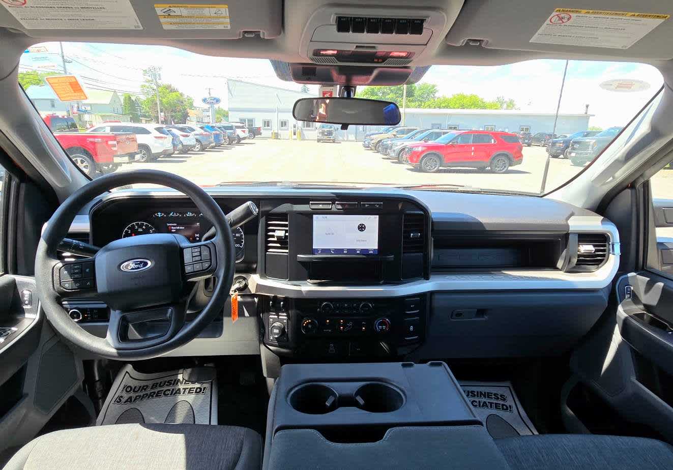 2024 Ford Super Duty F-350 SRW Pickup XL
