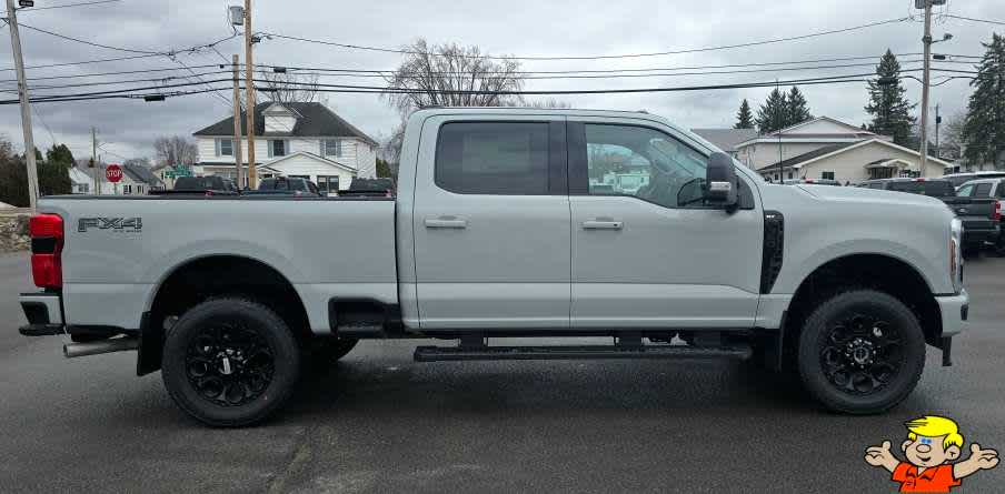 2026 Ford Super Duty F-350 SRW XLT