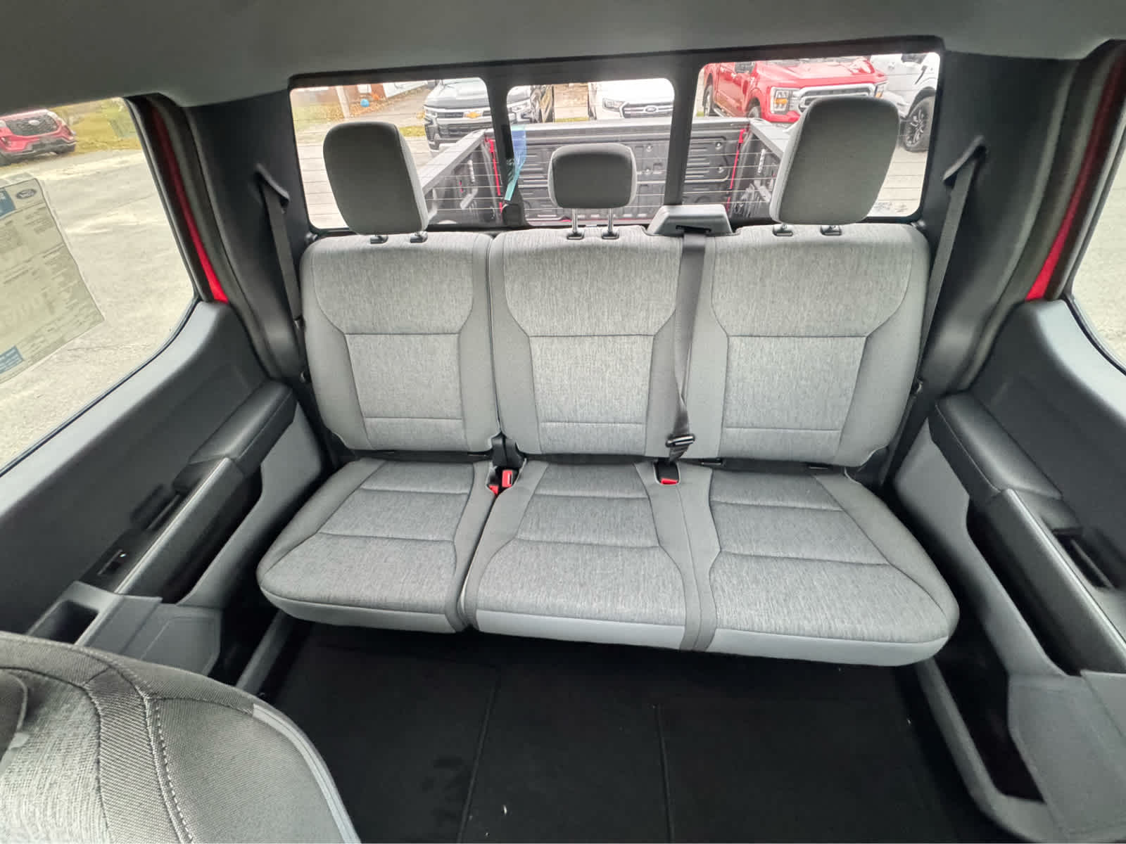 2027 Ford Super Duty F-350 SRW XL