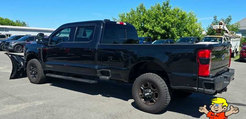 2023 Ford Super Duty F-350 SRW Pickup XLT