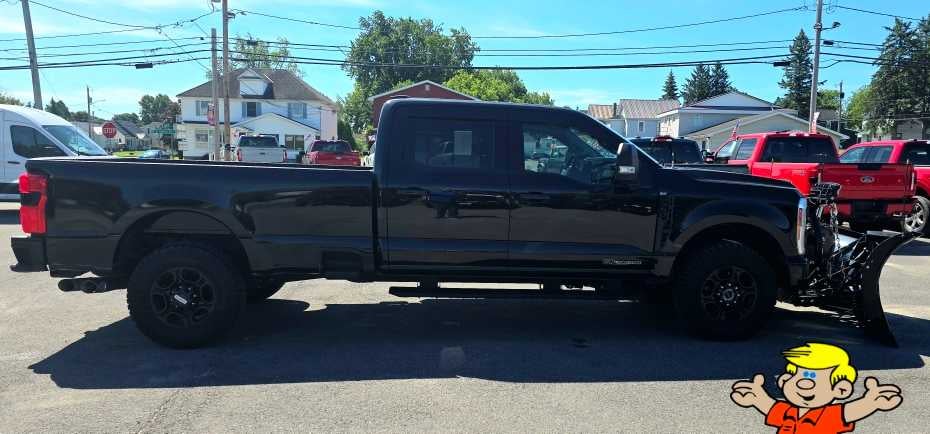 2023 Ford Super Duty F-350 SRW Pickup XLT
