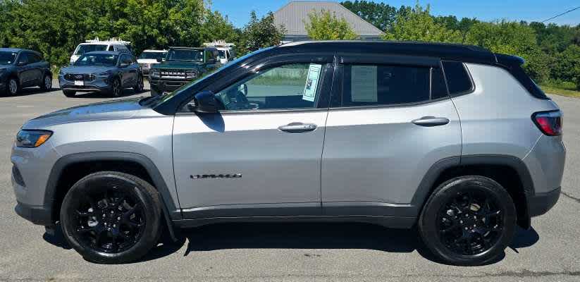 2022 Jeep Compass Altitude