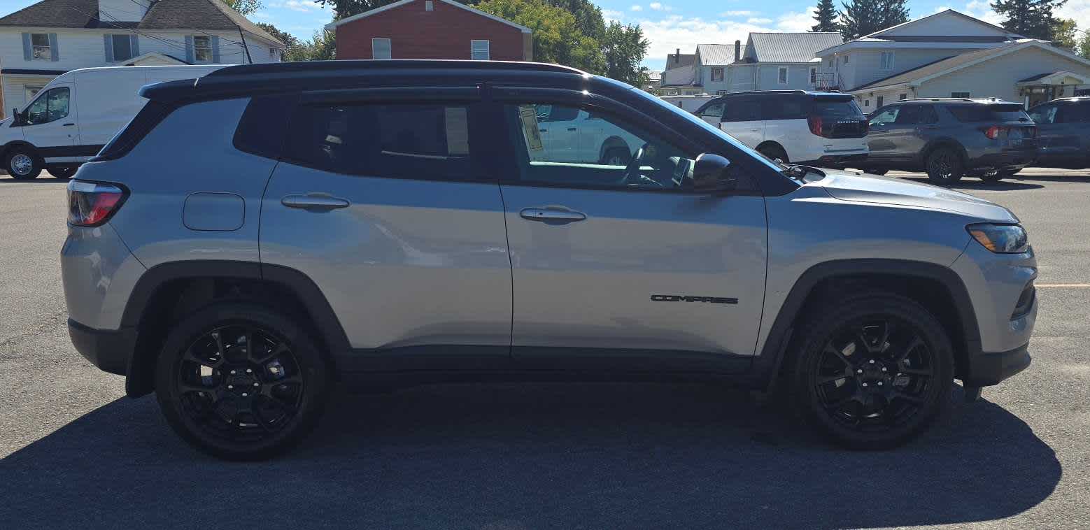 2022 Jeep Compass Altitude